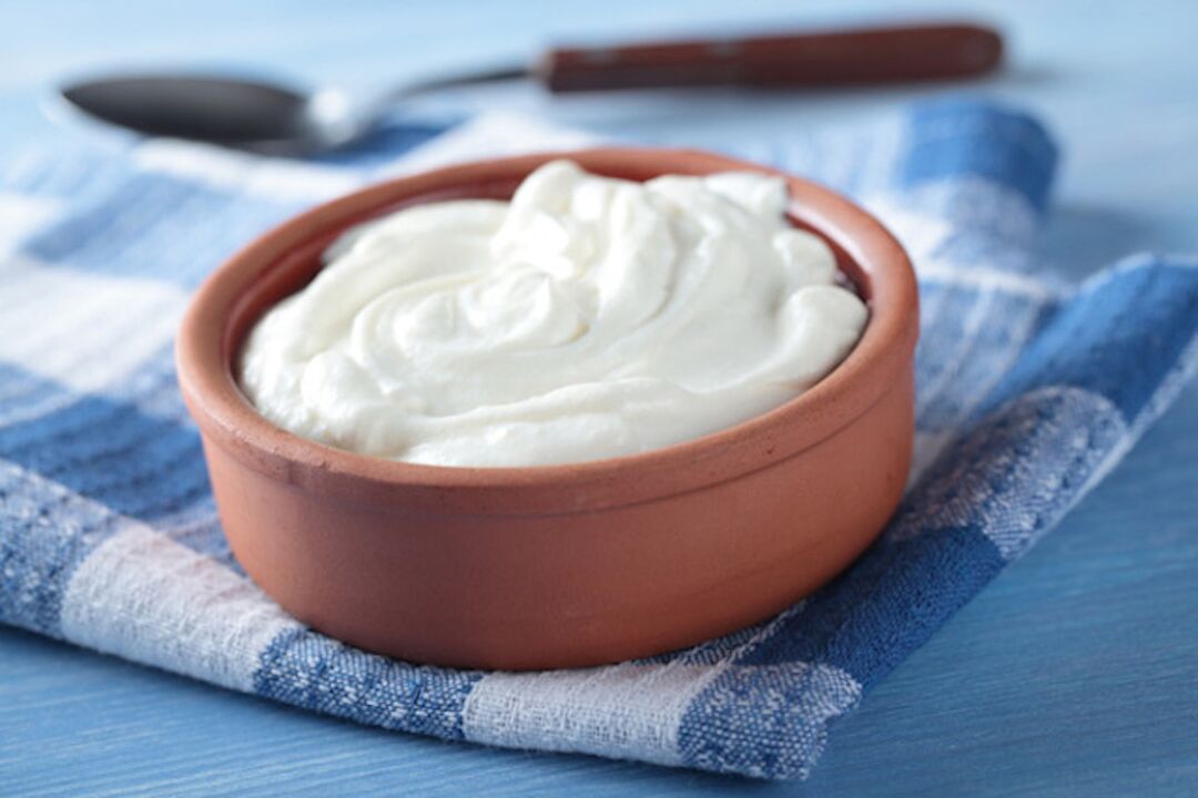 Řecký jogurt pro dietu se 6 okvětními lístky